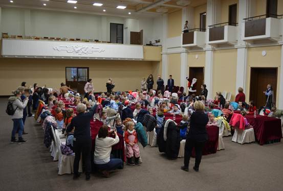 Christmas Warmth Crossing Mountains and Seas | Ouqiao Industrial Co-Hosts Holiday Celebration with H